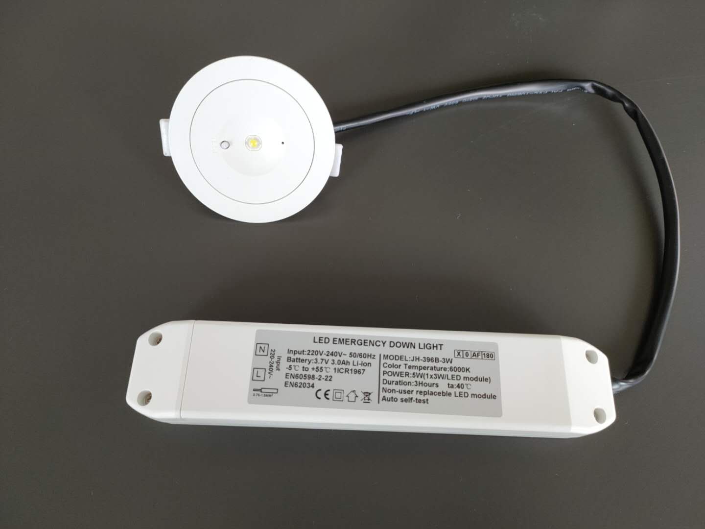 3W Emergency mini spotlight